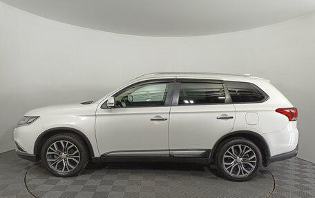 Mitsubishi Outlander III рестайлинг 3, 2017 год, 1 750 000 рублей, 10 фотография