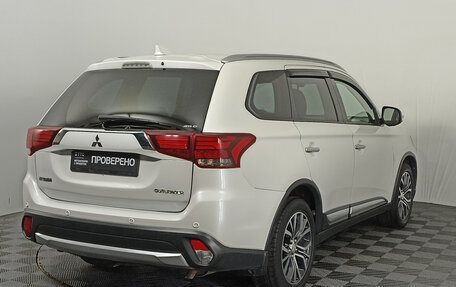 Mitsubishi Outlander III рестайлинг 3, 2017 год, 1 750 000 рублей, 6 фотография