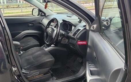 Mitsubishi Outlander III рестайлинг 3, 2006 год, 950 000 рублей, 11 фотография