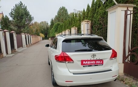 Toyota Venza I, 2010 год, 1 780 000 рублей, 2 фотография
