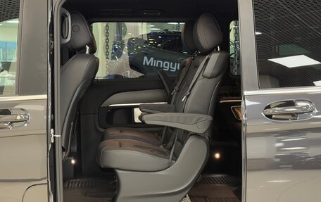 Mercedes-Benz V-Класс, 2024 год, 11 995 000 рублей, 20 фотография