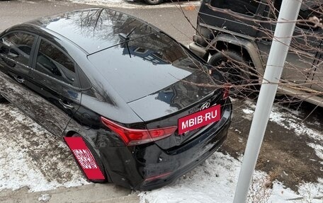 Hyundai Solaris II рестайлинг, 2017 год, 950 000 рублей, 3 фотография