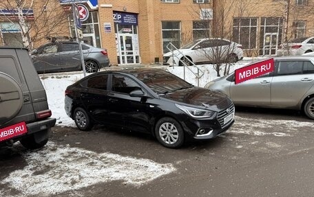 Hyundai Solaris II рестайлинг, 2017 год, 950 000 рублей, 6 фотография