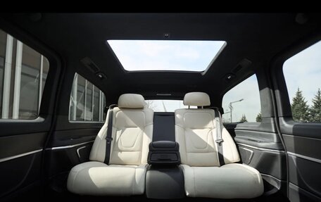 Mercedes-Benz V-Класс, 2018 год, 16 000 000 рублей, 18 фотография