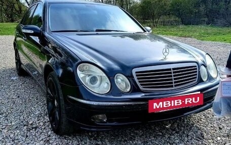 Mercedes-Benz E-Класс, 2002 год, 900 000 рублей, 4 фотография