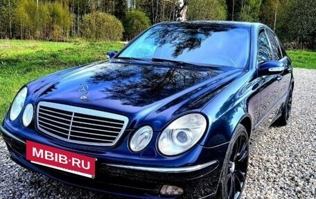 Mercedes-Benz E-Класс, 2002 год, 900 000 рублей, 3 фотография