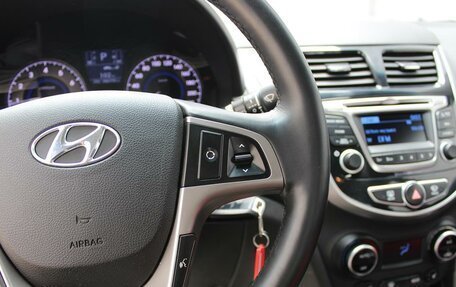Hyundai Solaris II рестайлинг, 2016 год, 1 090 000 рублей, 19 фотография