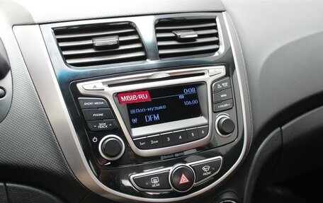 Hyundai Solaris II рестайлинг, 2016 год, 1 090 000 рублей, 24 фотография