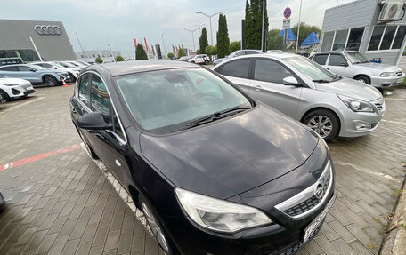 Opel Astra J, 2011 год, 830 000 рублей, 3 фотография