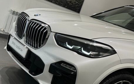 BMW X5, 2019 год, 5 998 000 рублей, 2 фотография
