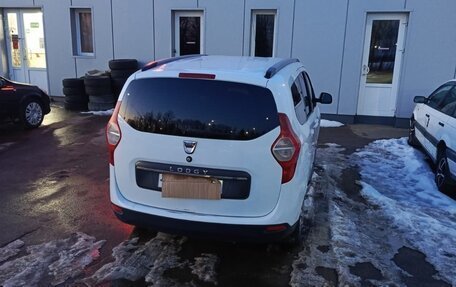 Dacia Lodgy, 2018 год, 1 250 000 рублей, 2 фотография