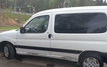 Peugeot Partner II рестайлинг 2, 2011 год, 330 000 рублей, 4 фотография