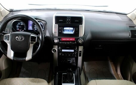 Toyota Land Cruiser Prado 150 рестайлинг 2, 2010 год, 2 550 000 рублей, 12 фотография