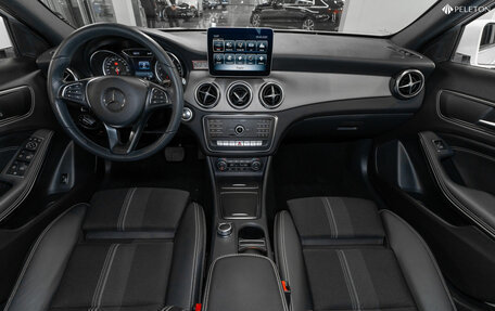 Mercedes-Benz GLA, 2019 год, 2 680 000 рублей, 9 фотография