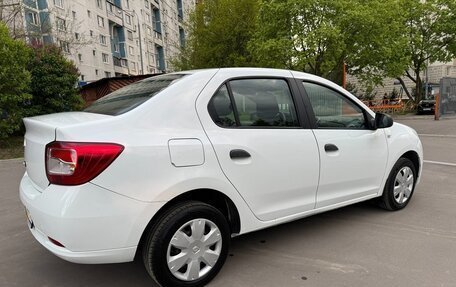 Renault Logan II, 2017 год, 645 000 рублей, 4 фотография