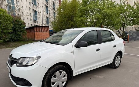 Renault Logan II, 2017 год, 645 000 рублей, 3 фотография