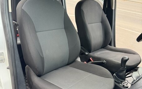 Renault Logan II, 2017 год, 645 000 рублей, 15 фотография