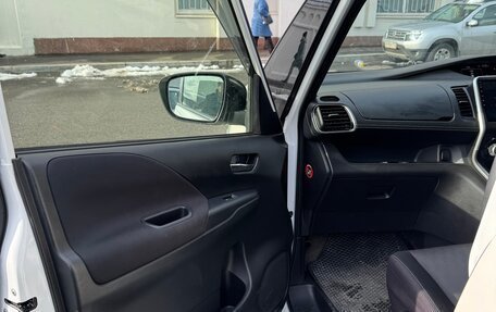 Nissan Serena IV, 2018 год, 1 890 000 рублей, 18 фотография