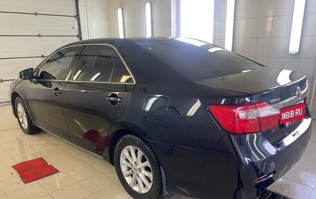Toyota Camry, 2012 год, 1 650 000 рублей, 5 фотография