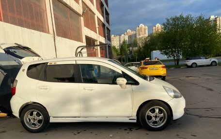 Honda Fit III, 2006 год, 350 000 рублей, 4 фотография