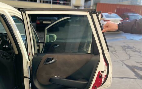 Honda Fit III, 2006 год, 350 000 рублей, 8 фотография
