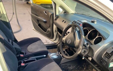 Honda Fit III, 2006 год, 350 000 рублей, 5 фотография