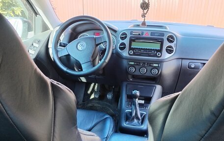 Volkswagen Tiguan I, 2008 год, 800 000 рублей, 9 фотография