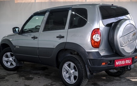 Chevrolet Niva I рестайлинг, 2016 год, 700 000 рублей, 4 фотография