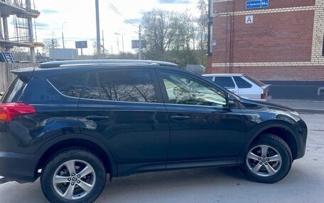 Toyota RAV4, 2015 год, 1 865 000 рублей, 9 фотография