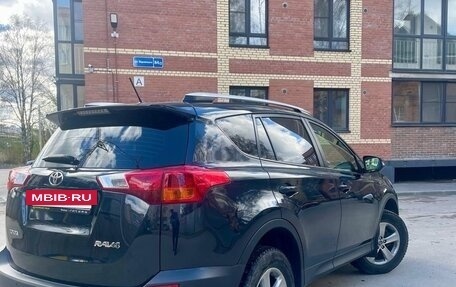 Toyota RAV4, 2015 год, 1 865 000 рублей, 7 фотография