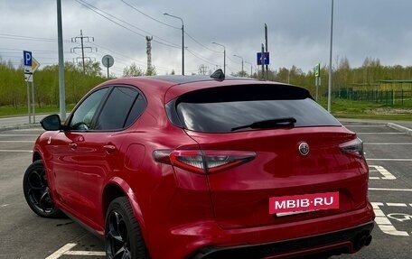 Alfa Romeo Stelvio, 2017 год, 6 000 000 рублей, 3 фотография