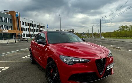 Alfa Romeo Stelvio, 2017 год, 6 000 000 рублей, 4 фотография