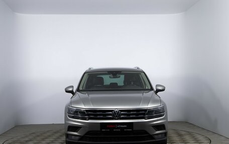 Volkswagen Tiguan II, 2020 год, 2 280 000 рублей, 2 фотография