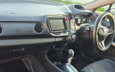 Honda Insight II рестайлинг, 2012 год, 1 100 000 рублей, 19 фотография