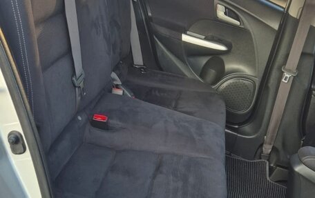 Honda Insight II рестайлинг, 2012 год, 1 100 000 рублей, 26 фотография