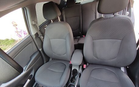 Hyundai Solaris II рестайлинг, 2014 год, 1 200 000 рублей, 9 фотография