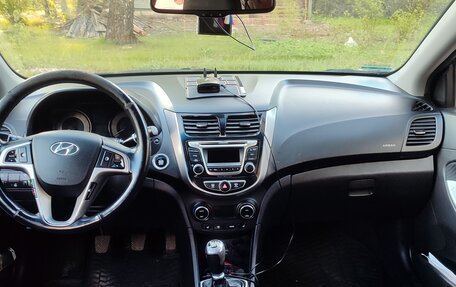 Hyundai Solaris II рестайлинг, 2014 год, 1 200 000 рублей, 8 фотография