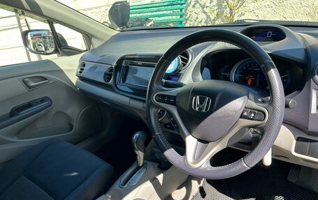 Honda Insight II рестайлинг, 2010 год, 990 000 рублей, 9 фотография