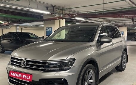 Volkswagen Tiguan II, 2018 год, 3 700 000 рублей, 7 фотография