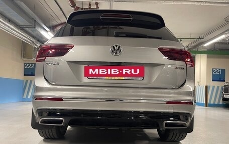 Volkswagen Tiguan II, 2018 год, 3 700 000 рублей, 18 фотография