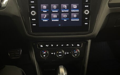 Volkswagen Tiguan II, 2018 год, 3 700 000 рублей, 34 фотография