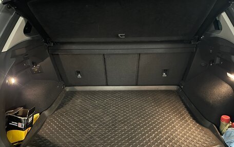 Volkswagen Tiguan II, 2018 год, 3 700 000 рублей, 38 фотография