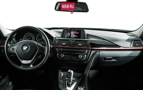 BMW 3 серия, 2015 год, 1 980 000 рублей, 13 фотография