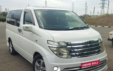 Nissan Elgrand III, 2003 год, 1 500 000 рублей, 1 фотография