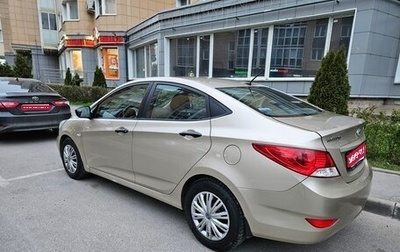 Hyundai Solaris II рестайлинг, 2013 год, 730 000 рублей, 1 фотография