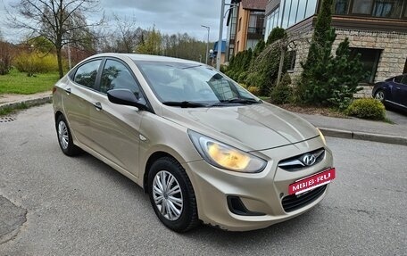 Hyundai Solaris II рестайлинг, 2013 год, 730 000 рублей, 8 фотография