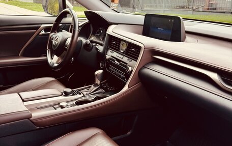 Lexus RX IV рестайлинг, 2016 год, 4 200 000 рублей, 24 фотография