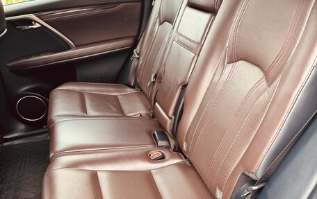 Lexus RX IV рестайлинг, 2016 год, 4 200 000 рублей, 27 фотография