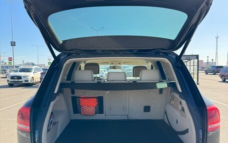 Volkswagen Touareg III, 2011 год, 1 990 000 рублей, 10 фотография
