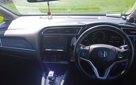 Honda Shuttle II, 2015 год, 1 380 000 рублей, 2 фотография